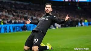 海外月收8000万的二次元模拟经营，国服上线首日冲上榜单第一