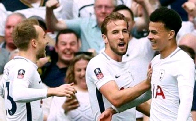 一个球队的 一个球队的