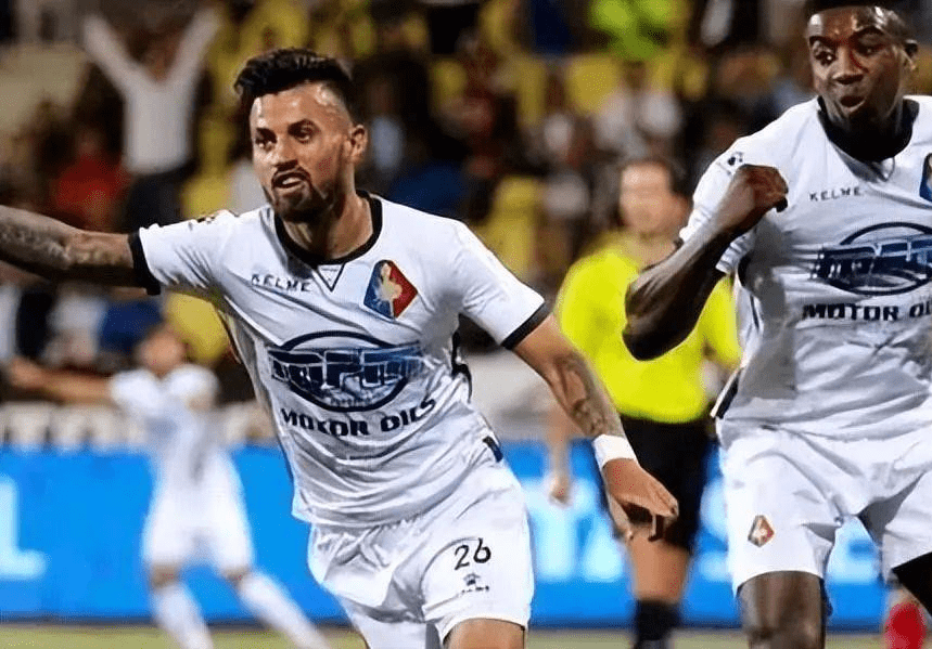 球的战术深 球的战术深