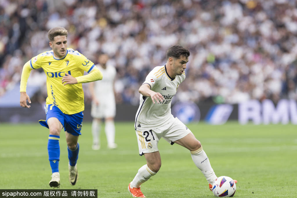 体育2023年07月19日《体育新闻》完整版